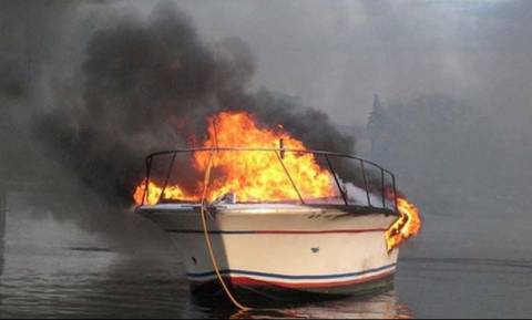Σοκαριστικό: Με σοβαρά εγκαύματα η κόρη πασίγνωστης παρουσιάστριας μετά από φωτιά σε σκάφος!