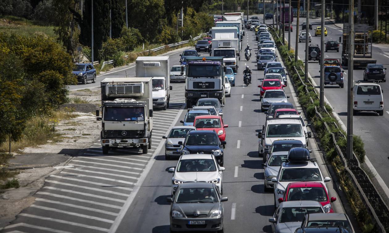 Τροχαίο στην έξοδο της Αθηνών - Κορίνθου