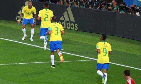Παγκόσμιο Κύπελλο Ποδοσφαίρου 2018: Στους «16» η Βραζιλία έστω και χωρίς... σάμπα