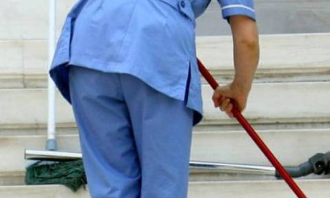 Θεσσαλονίκη: Στο νοσοκομείο καθαρίστρια που της έπεσε οξύ στο πρόσωπο