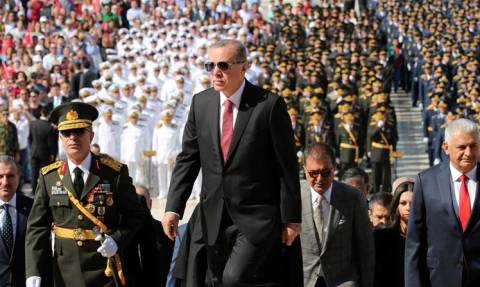 Χούντα στην Τουρκία: Συνέλαβαν βουλευτή που είχε αποκαλύψει σκάνδαλο διαφθοράς του Ερντογάν