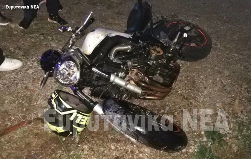Θρήνος στην Καρπενήσι: Νεκροί δύο νεαροί μοτοσικλετιστές σε μετωπική (Σκληρές εικόνες)