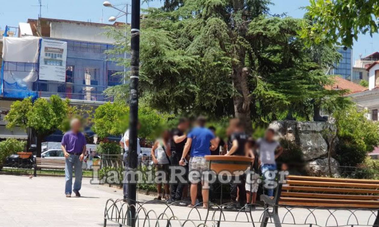 Λαμία: Άγριο ξύλο στο στην πλατεία Πάρκου (pics&vids)