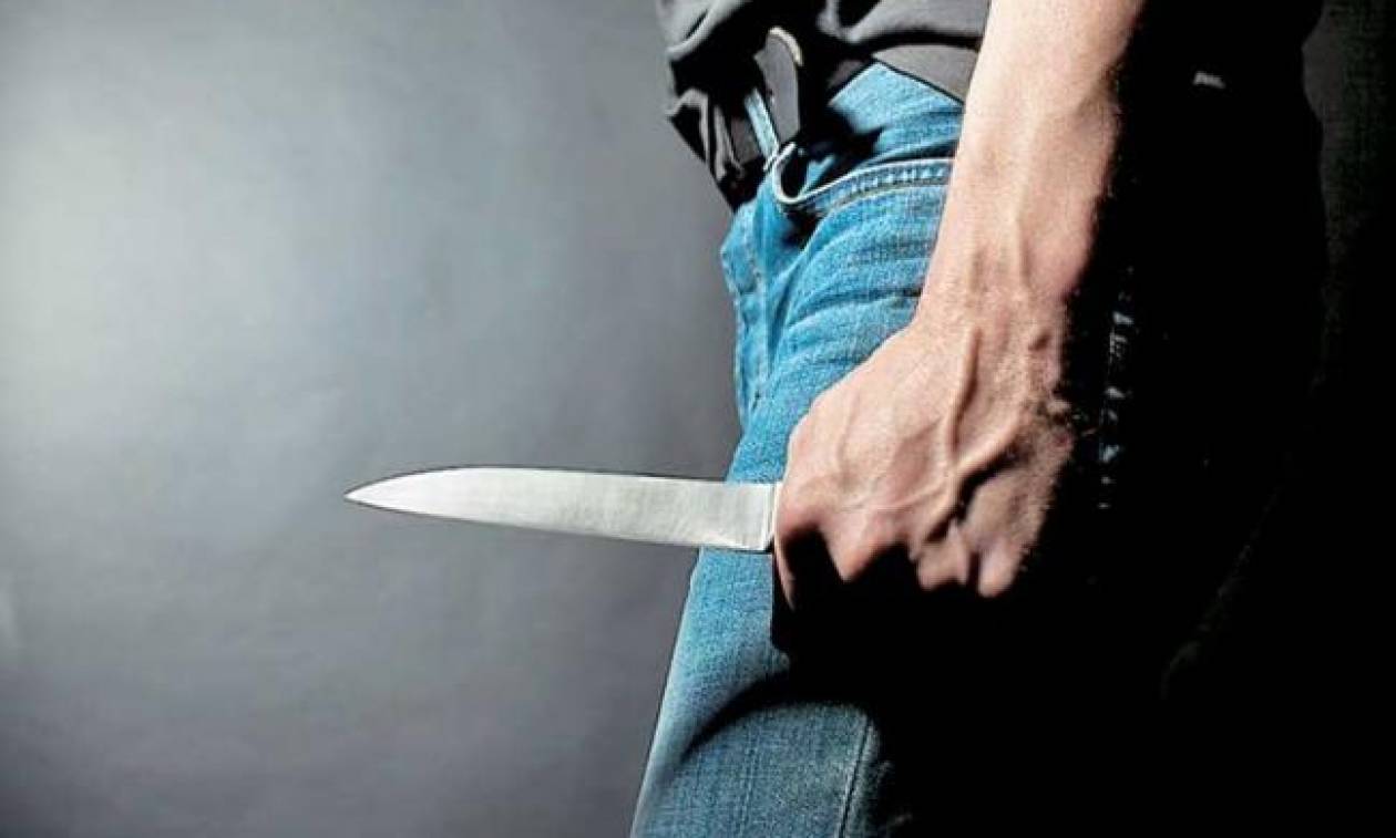 Επίθεση με μαχαίρι στη Δράμα: Καυγάδισε με τον ιδιοκτήτη μπαρ και τον μαχαίρωσε