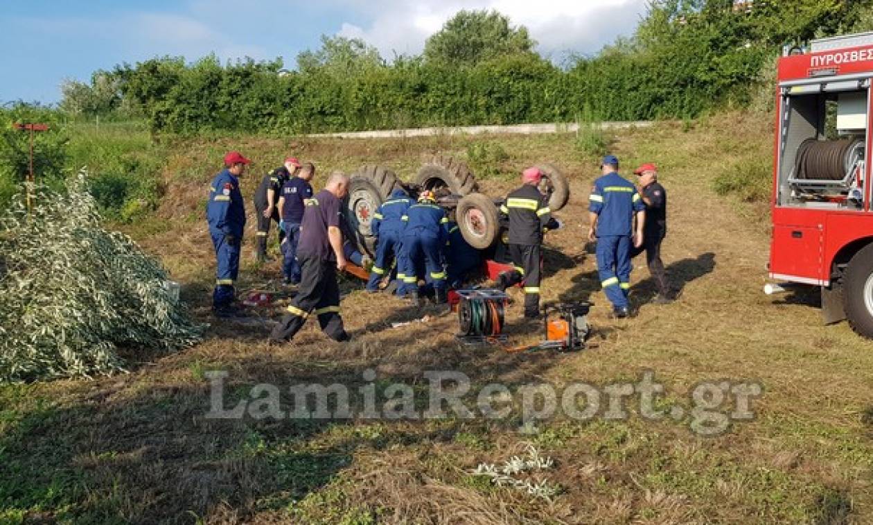 Λαμία: Αγρότης καταπλακώθηκε από το τρακτέρ του (vid)