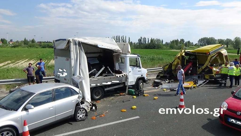 Καραμπόλα στην Εγνατία Οδό με έναν τραυματία: Εικόνες – σοκ