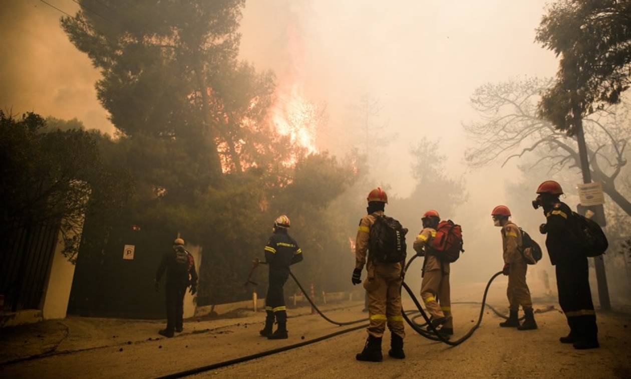 Φωτιά Κινέτα – Τάσος Αρνιακός στο Newsbomb.gr: Πότε θα κοπάσουν οι ισχυροί άνεμοι στην περιοχή