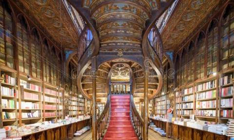 Κάτι περίεργο συμβαίνει στο πιο διάσημο βιβλιοπωλείο του κόσμου! (pics)