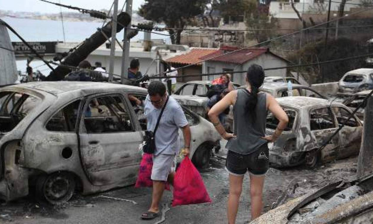 Φωτιά Μάτι: «Έχω καεί τόσο πολύ – Έχασα το σύζυγό μου, έσωσα την κόρη μου» (vid)