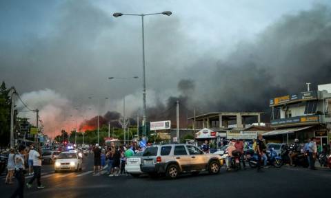 Φωτιά Μάτι: Έτσι διεκόπη η κυκλοφορία στη Μαραθώνος την ώρα της φονικής πυρκαγιάς (vid)
