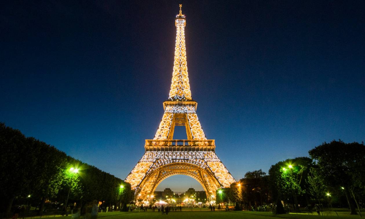 Γαλλία: Αγανάκτηση τέλος για όσους θέλουν να επισκεφθούν τον Πύργο του Άιφελ