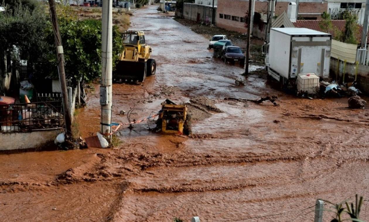 Μπουλντόζες στη Μάνδρα: Αρχίζει η κατεδάφιση αυθαιρέτων (vid)