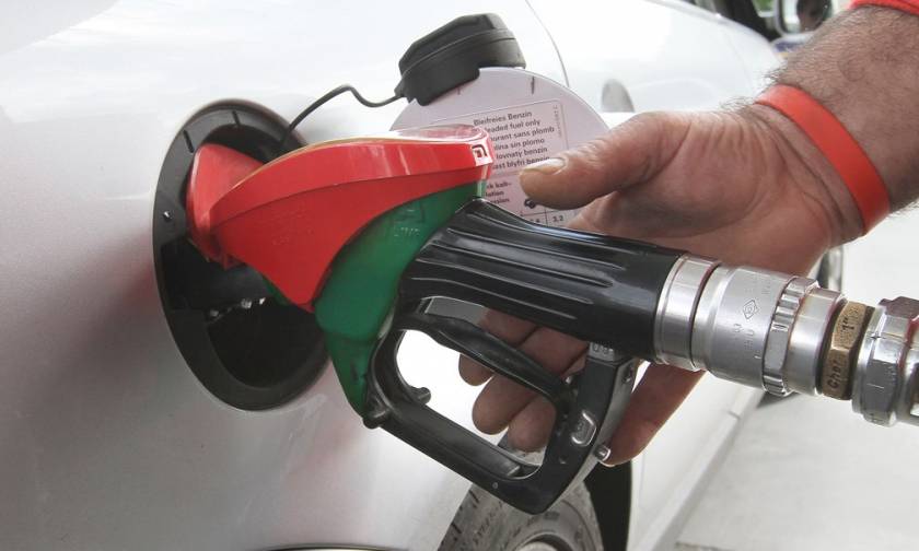 Πλαφόν στην τιμή βενζίνης σε 17 νομούς: Δείτε τις περιοχές