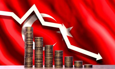 Διπλό «χαστούκι» από Moody's και S&P στην Τουρκία: Στα «σκουπίδια» η πιστοληπτική της ικανότητα