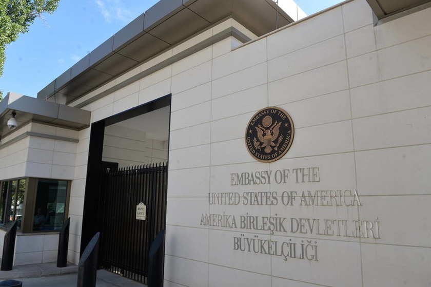 Ένοπλη επίθεση κατά της αμερικανικής πρεσβείας στην Άγκυρα: «Προβοκάτσια» καταγγέλλει ο Ερντογάν 