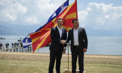 Προκλητικός ο Ζάεφ: Πανηγυρίζει για την κατοχύρωση της «Μακεδονίας» και της «μακεδονικής» γλώσσας