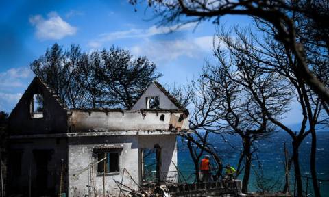 Φωτιά Αττική: Στις 4.239 οι αιτήσεις πυρόπληκτων για τη χορήγηση επιδόματος