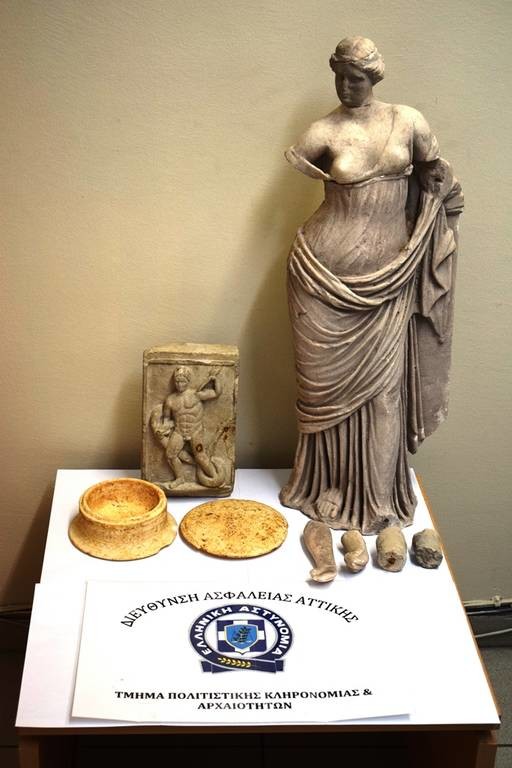 Αρχαιοκάπηλοι έκλεψαν τη θεά Αφροδίτη από το Μουσείο της Σαντορίνης (pics)