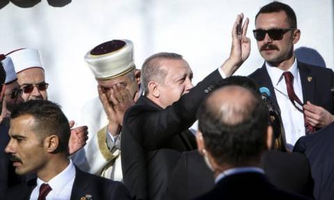 Νέα πρόκληση της Τουρκίας: Παρεμβαίνει στο ζήτημα του Μουφτήδων και μιλά για ομογενείς στη Θράκη