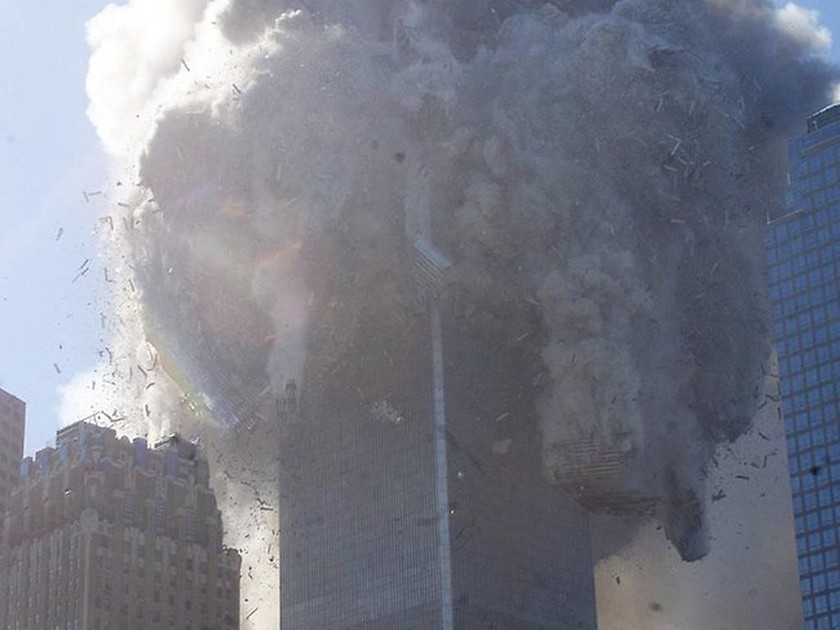 11η Σεπτεμβρίου 2001: Βίντεο-Σοκ - Ήταν ολογράμματα τα αεροπλάνα στους Δίδυμους Πύργους; 