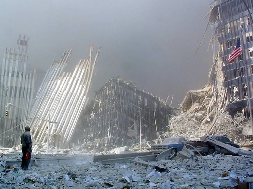 11η Σεπτεμβρίου 2001: Βίντεο-Σοκ - Ήταν ολογράμματα τα αεροπλάνα στους Δίδυμους Πύργους; 