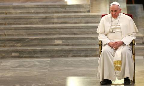 Σκάνδαλο στο Βατικανό: Παγκόσμια Σύνοδο συγκαλεί ο Πάπας – Πληθαίνουν οι φωνές για παραίτησή του