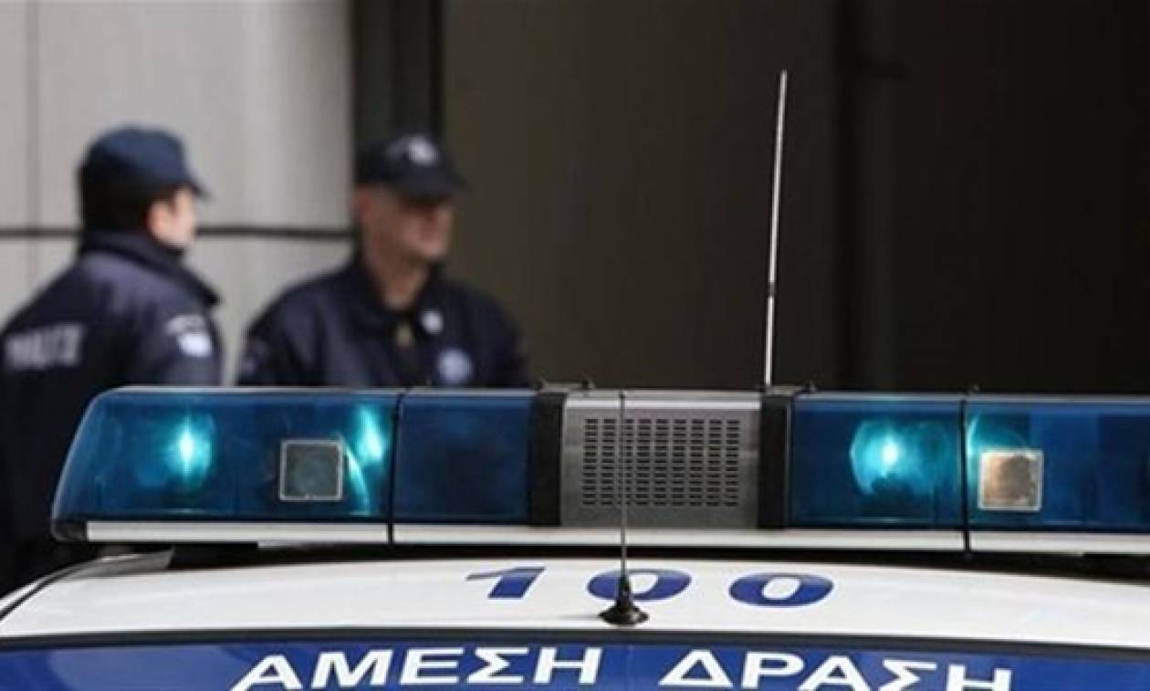 Βιασμός στο Ζεφύρι: Καταθέτει η μητέρα της 22χρονης που βρέθηκε μισοπεθαμένη στην άκρη του δρόμου