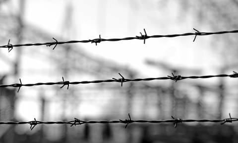 Γερμανία: 94χρονος Ναζί δικάζεται σε δικαστήριο ανηλίκων για εκατοντάδες δολοφονίες  (Vid)