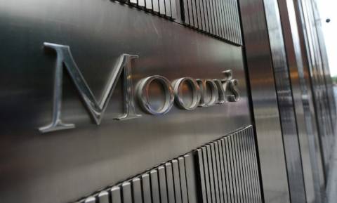 Προβληματισμός για τις… τακτικές της Moody’s: Ανέβαλε την αξιολόγηση της ελληνικής οικονομίας