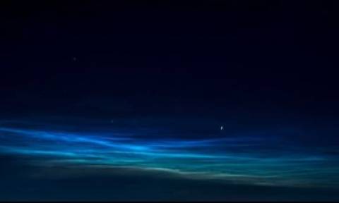 Εντυπωσιακό βίντεο: Η NASA κατέγραψε εικόνες από σπάνια μπλε σύννεφα!