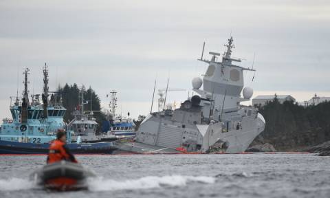Βόρεια Θάλασσα: Εφτά τραυματίες σε σύγκρουση τάνκερ ελληνικών συμφερόντων με φρεγάτα (pics+vids)