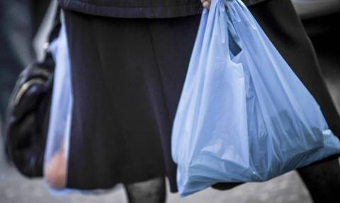 «Βόμβα»: Αυξάνεται η τιμή της πλαστικής σακούλας - Πόσο θα μας κοστίζει από 1η Ιανουαρίου