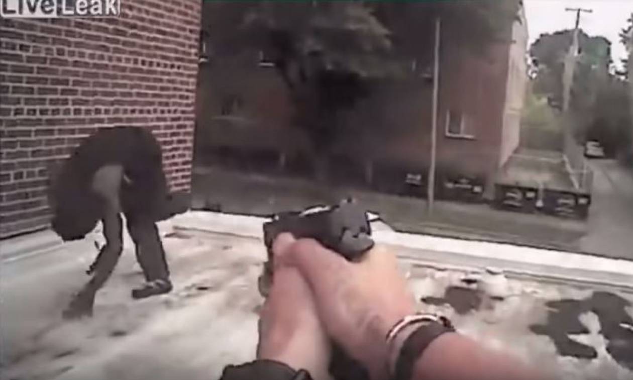 Το βίντεο που σόκαρε τις ΗΠΑ: Τον πυροβόλησε στο κεφάλι ενώ ήταν άοπλος (ΠΟΛΥ ΣΚΛΗΡΟ ΒΙΝΤΕΟ)