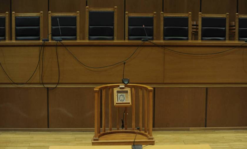Εσωτερικό δημοψήφισμα της Ένωσης Διοικητικών Δικαστών για τη συνταγματική αναθεώρηση