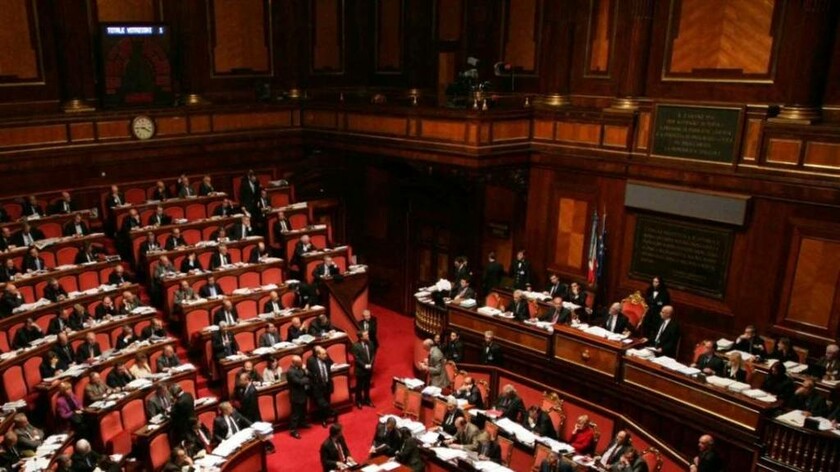 Σαλός με «ροζ» σκάνδαλο στην Ιταλία - Βουλευτές έκαναν σεξ στην τουαλέτα της Βουλής 