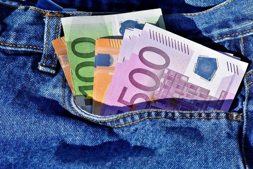 Όλη η Ελλάδα στο «ταμείο»: Δείτε ποιες πληρωμές θα γίνουν σήμερα