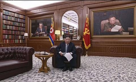 Τηλεοπτικό μήνυμα – γρίφος του Κιμ Γιονγκ Ουν βάζει «φωτιά» στις εικασίες των συνωμοσιολόγων (Vid)