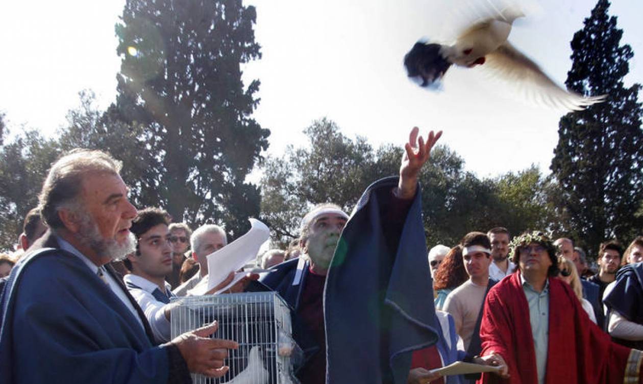 Απίστευτο σκηνικό: Δωδεκαθεϊστές πλακώθηκαν με χριστιανούς στο Ιερό της Ελευσίνας