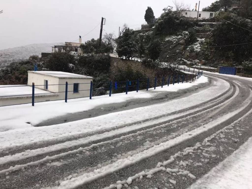 Καιρός: Δείτε την Άνδρο χιονισμένη (pics)