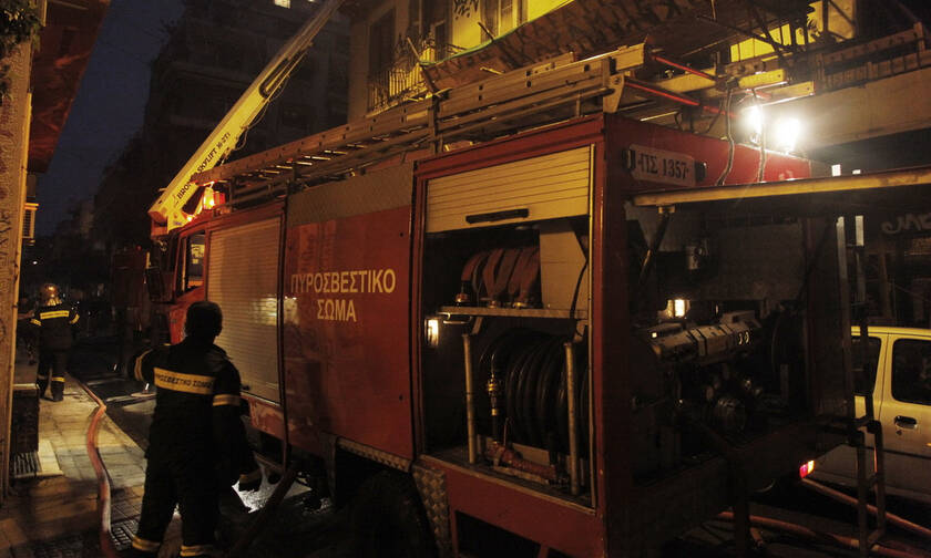 Τραγωδία στα Σεπόλια: Ένας νεκρός από πυρκαγιά σε εγκαταλελειμμένο κτήριο