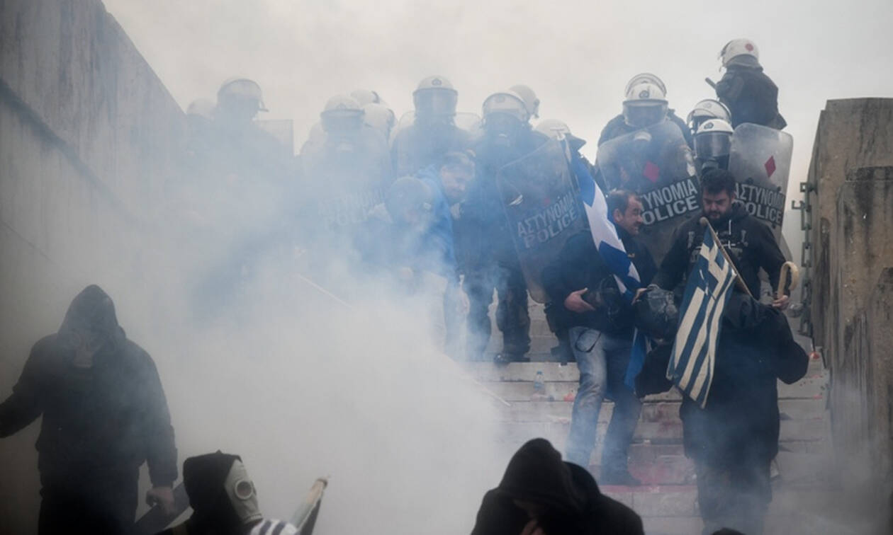 Ένωση Χημικών προς Τσίπρα: Τα δακρυγόνα μπορεί ακόμα και να σκοτώσουν 