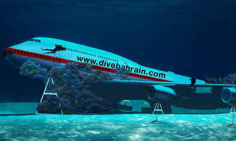 Τι δουλειά έχει ένα Boeing 747 στο βυθό της θάλασσας; 