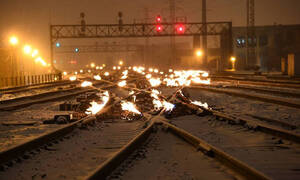 Στο Σικάγο βάζουν φωτιά στις ράγες των τρένων: Και υπάρχει εξήγηση για αυτό