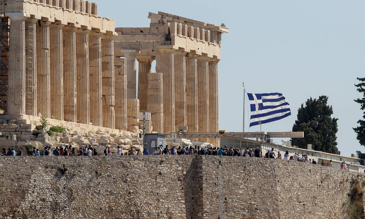 Ακρόπολη… αγνώστου ιδιοκτήτη: Παρ’ ολίγον γκάφα στο κτηματολόγιο 