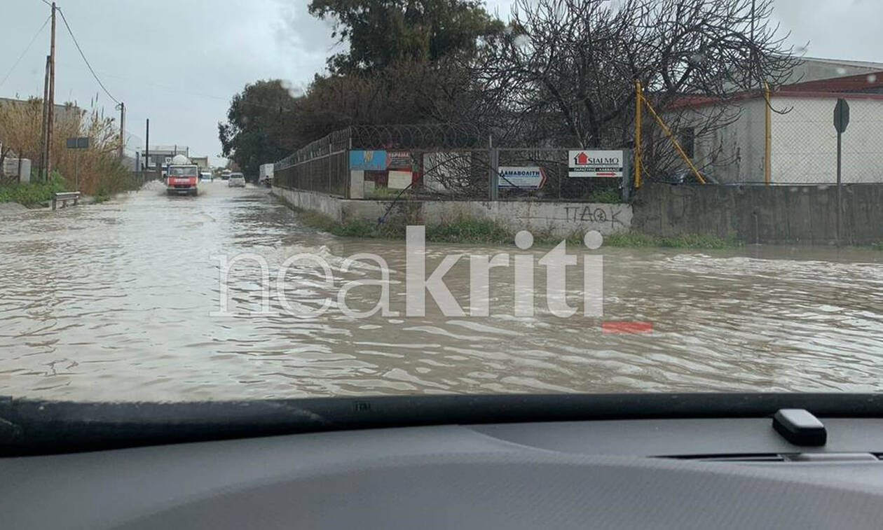 Κακοκαιρία: «Βενετία» η Φοινικιά της Κρήτης – Ποτάμια οι δρόμοι (pics+video)