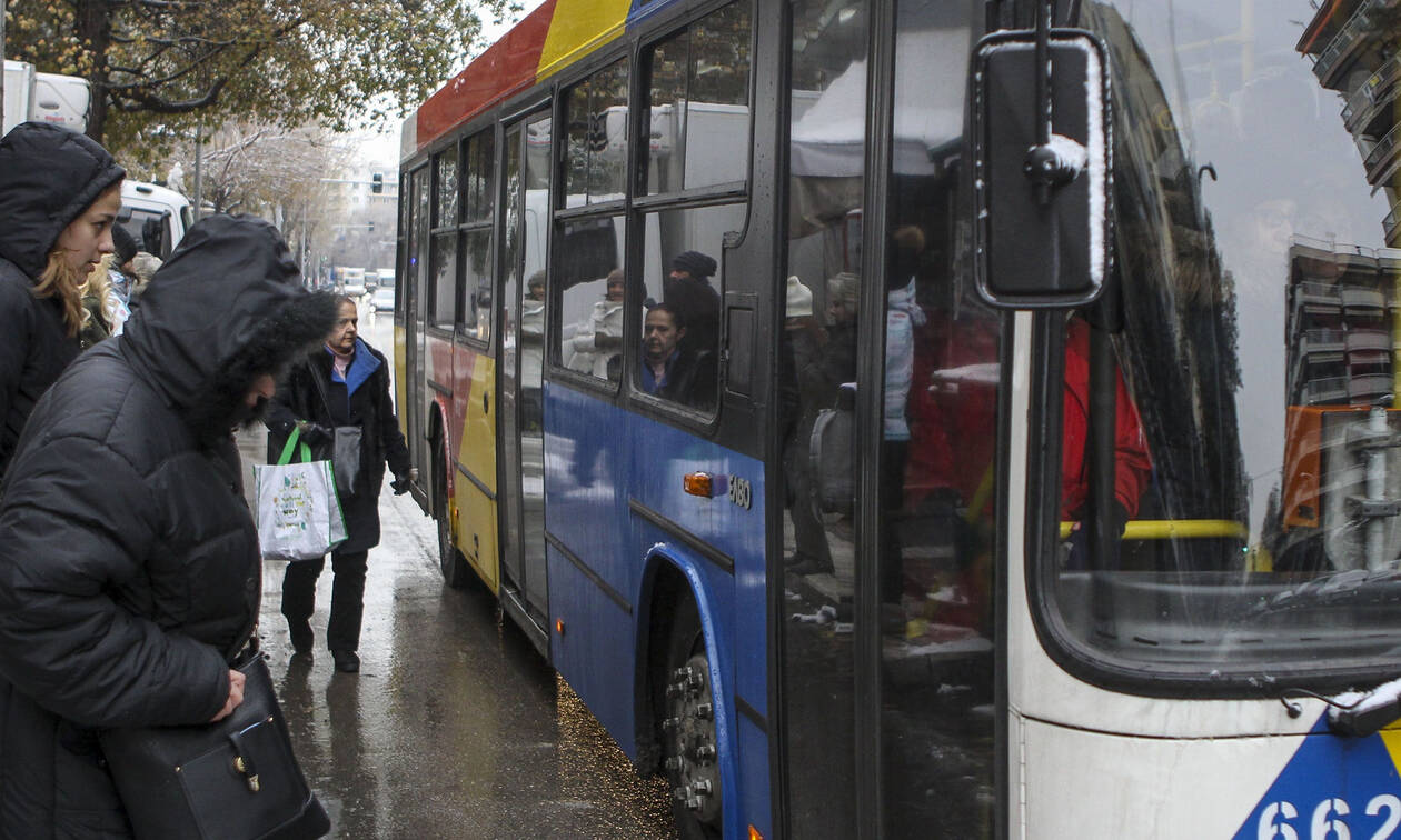 Αυτό είναι το κάθισμα... χαμάμ σε λεωφορείο του ΟΑΣΘ (video)