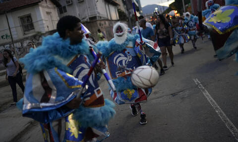 Bate-Bola: Ένα... παράλληλο Καρναβάλι στο Ρίο Ντε Τζανέιρο 