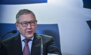 Regling sees new upgrade of the Greek economy by rating agencies