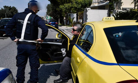 Έγκλημα στο Ελληνικό: Τα δάκρυα του ταξιτζή – «Πανικοβλήθηκα – Δεν είμαι τέτοιος άνθρωπος»