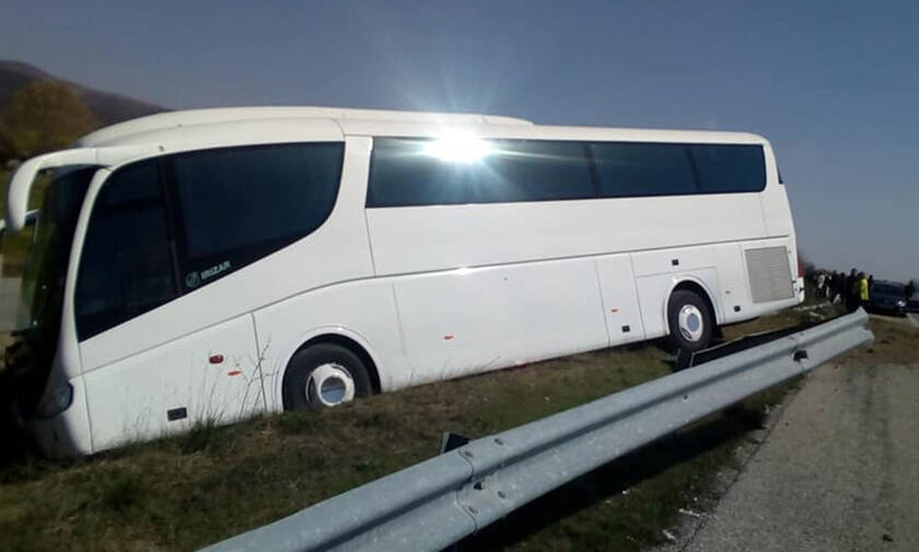 Ξάνθη: Τροχαίο με τουριστικό λεωφορείο στην Εγνατία Οδό (pics)